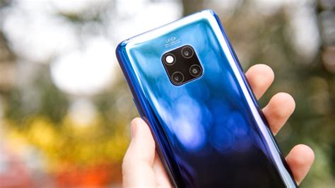 We love the cinematic effects you can add to video, such as turning all of your film black the huawei mate 20 pro is a heavenly beast that provides the user with a powerful smartphone with equally powerful and very useful features. Huawei Mate 20 Pro är otroligt bra och nu otroligt billig