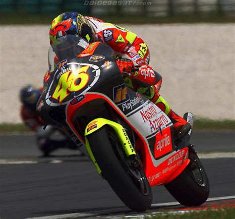 Despite a series of further wins for the young racer in 2008 and 2009, rossi's career came to a pause when he broke his leg, putting aside any hopes. VALENTINO ROSSI raccolta foto thread - DaiDeGas Forum