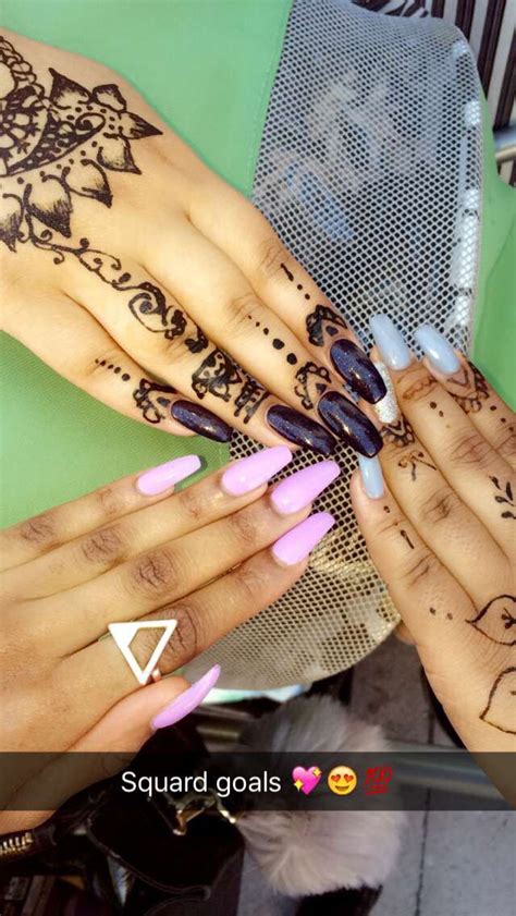 Come in for a henna tattoo; Pin by Trimese Michelle on Dream closet | Hand henna, Hand ...