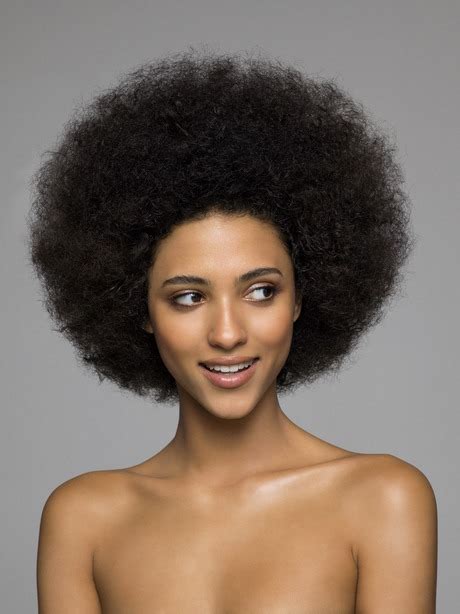 Modele de coiffure afriquefemme com. Idée coiffure afro femme