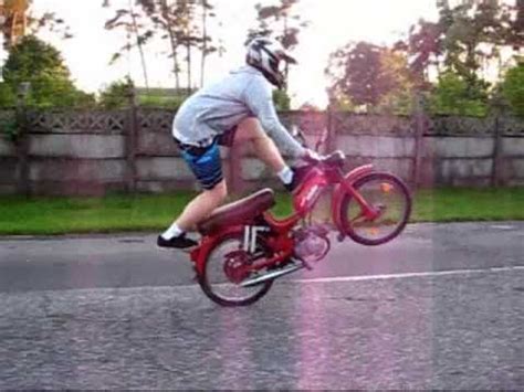 24th streetnorth riverside, il 60546. Komarek Stunt Rzasik 2010r - YouTube