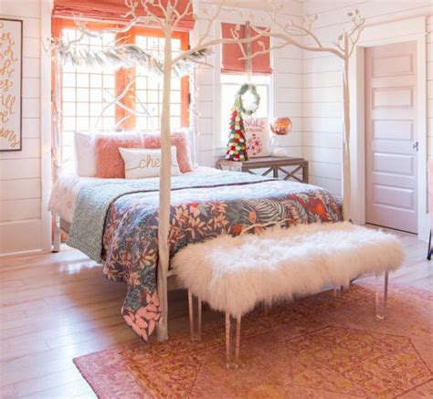 The right interplay of colors and. Image Result For Coral Bedroom Ideas Explore JoAnn Cantos ...