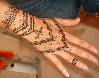 July 20, 2021 0 comments. » Henna-"Barakah": An Enduring Tradition With 20 Henna ...