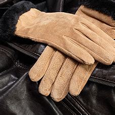 Unser team in der schneiderei entwirft und fertigt modische massbekleidung nach vorlage oder individuellen kundenwünschen. Services - Textilpflege Riedel