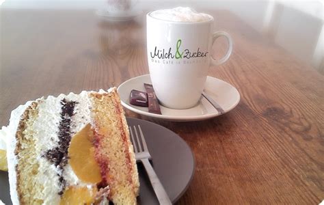 Felt like it needs mroe of the vanilla and cinnamon. cafe und kuchen (coffee and cake) | Kuchen, Cafe, Cake