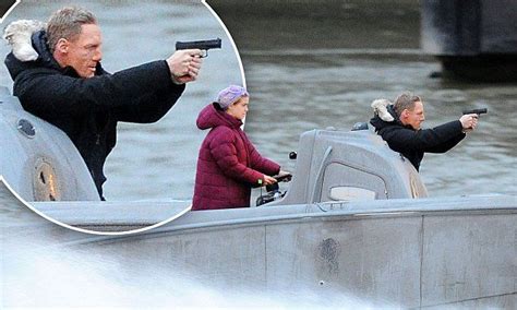 That's what the posters say. Daniel Craig's Bond stunt double films Spectre chase on ...