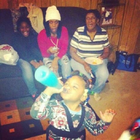 Bad Parenting (60 pics)