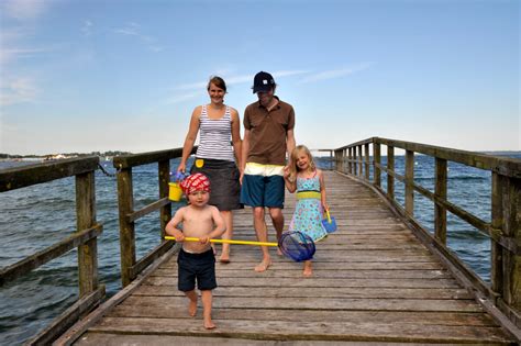 Eckernförde ist ein kleines ostseebad zwischen kiel und schleswig. Strandleben Eckernförde - Eckernförder Bucht