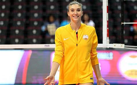 Oldu ve ilk 8 takım arasına kalamadı. Naz Aydemir Akyol: Olimpiyat yolunda önümüz açık ...