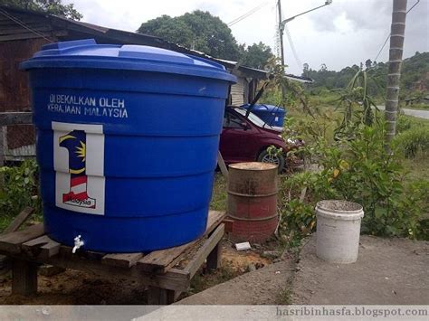 Tangki air pennyu solusi tampungan air bersih. tHeLONGwaLk: Tangki air yang "DIBEKALKAN OLEH KERAJAAN ...
