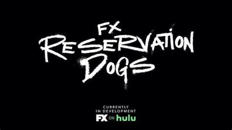 Comedy series about four native american teenagers growing up on a reservation in eastern oklahoma. Reservation Dogs : entre Thor et Star Wars, Taika Waititi ...