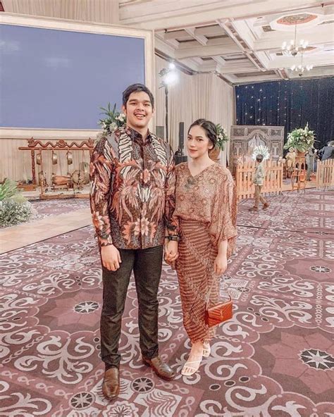14 looks ootd ideas 2019 01 cute casual formal indonesia seviq febinita. Ootd Kondangan Baju Couple Kondangan Kekinian / Inspirasi ...