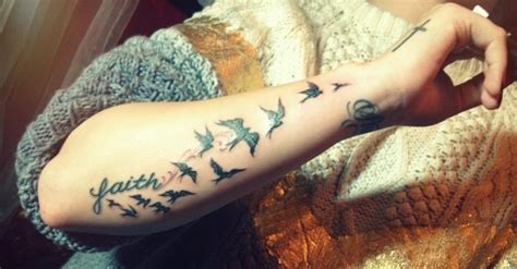 Demi lovato tattoos are one of the factors of her popularity because they are great and meaningful. A little girl fashion: Tattoos Demi Lovato