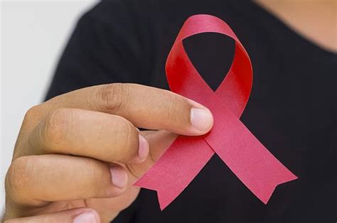 Sedangkan untuk penderita aids, paling banyak berada di papua, yaitu 22.554 orang. Dengan Penuh Kesadaran Menikahi Perempuan Penderita HIV ...