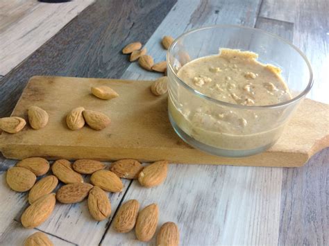 Guardare la ricetta ti aiuterà a fare delle paste di mandorle perfette! Burro di mandorle | La Tana del Biantortiglio
