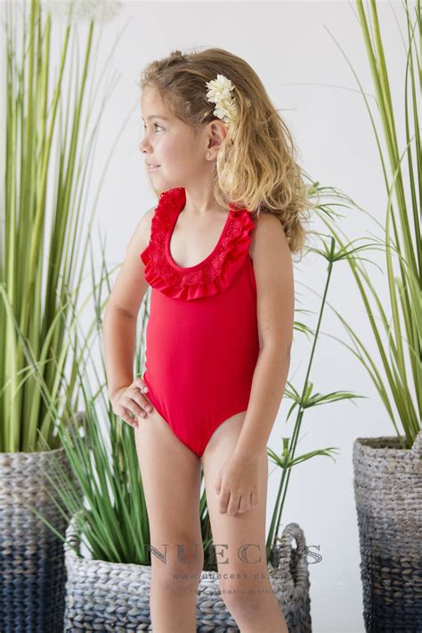 Añadir a la lista de deseos. Nueces Kids Girls Red Swimsuit with Lace Ruffle | Missbaby