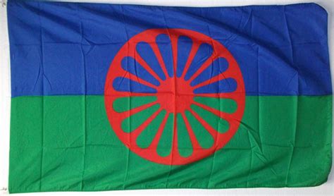 Die roma sind ein traditionell reisenden ethnischen gruppe meist leben in europa und amerika, die aus den nordwestlichen regionen der ursprung indischer subkontinent, speziell aus nord indien Flagge der Sinti und Roma-Fahne Flagge der Sinti und Roma ...