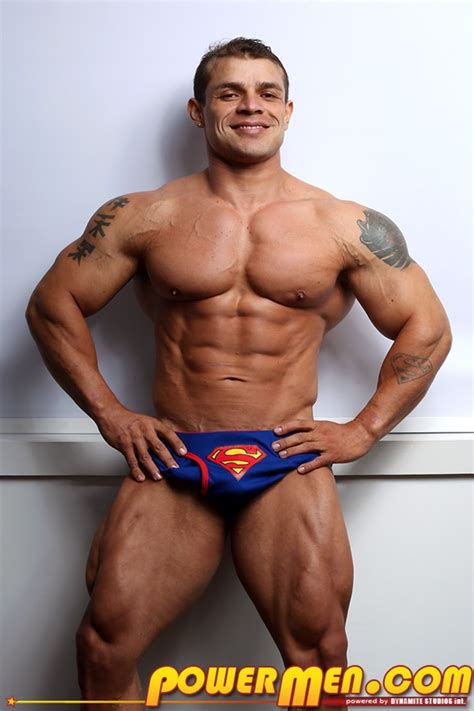 Watch big uncut muscle studs online on youporngay.com. Muscled bodybuilder Clayton Cobb | Gay Porn Pictures ...