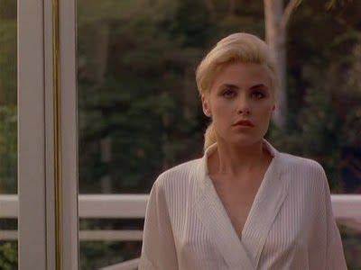 Two moon junction has to be the citizen kane of skinemax films. sherilyn fenn + two moon junction