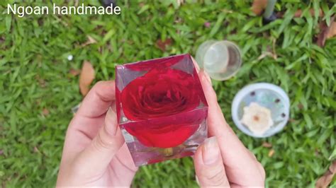 Epoxy flower on alibaba.com when making attractive decorations that last a long time. Resin epoxy with real flowers - YouTube