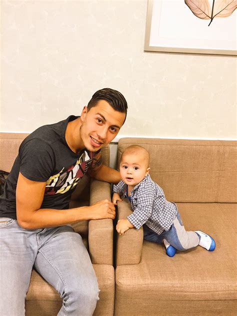 Emre güral, 31, türkiye mke ankaragücü, 2020'den beri santrafor piyasa değeri: Emre Güral on Twitter: "Herkese iyi günler 👶🏼 https://t.co ...