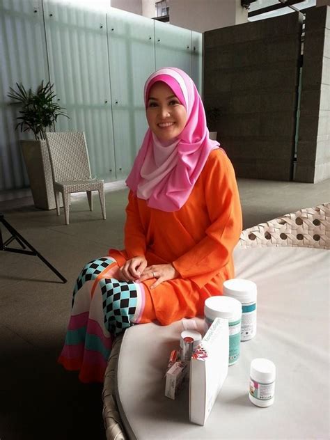 And papercut show is one of the options. Photoshoot Produk Datin/Dr Halina Mohd Yunos makeup by ...