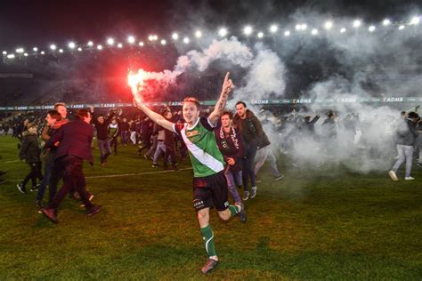 Cercle brugge is rode lantaarn met 11 punten uit 23 wedstrijden. Cercle Brugge na drie jaar terug - De Standaard