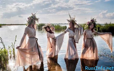 В ночь с 6 на 7 июля славяне традиционно отмечают древний языческий праздник ивана купала (иванов день, иванова ночь). Какого числа праздник Ивана Купала в 2020 году. Дата и ...
