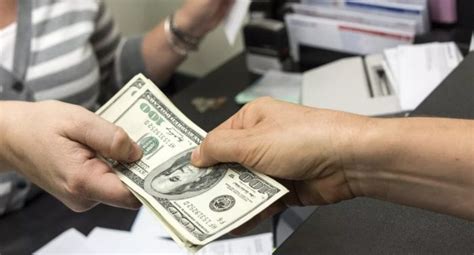 Pada prinsipnya, surat kuasa pengambilan uang di bank sama seperti surat kuasa lainnya. Contoh Surat Kuasa Materai 6000 - Surat R