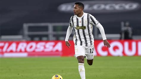 Découvrez tout ce que alex gia (alex_gia) a découvert sur pinterest, la plus grande collection d'idées au monde. Juventus: Alex Sandro positivo al Covid-19, è già in ...