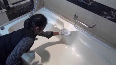 Nevertheless, to make sure that the bath split seconds are as relaxed and enjoyable as you'd wish, you have to capitalize on the best baby bathtubs. Cleaning a Bathtub - YouTube