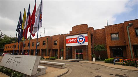 La asociación nacional de fútbol profesional (anfp) es la asociación deportiva encargada de la organización de los campeonatos de fútbol profesional en chile. ANFP suspende el torneo chileno por desmanes de ...