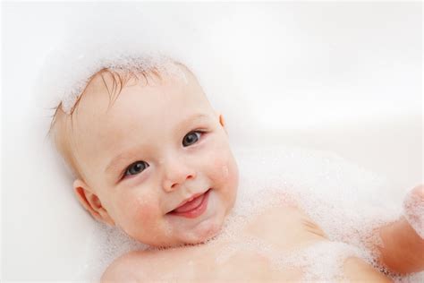 Why does my baby cry after bathing? Bath baby | Lindsay's Crystal Pure