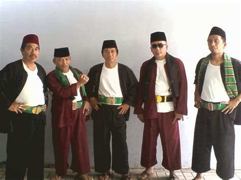 Cermin langka dari india ini disebut bisa menunjukkan diri kita yang sebenarnya. 11 Jenis dan Ciri khas Pakaian Adat Tradisional Betawi ...