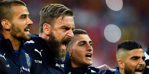 Gli azzurri, a prescindere dal risultato della la prima delle due partite dell'italia nella nations league sarà la semifinale contro la spagna che si giocherà. Ha ancora senso cantare l'inno nazionale prima delle partite?