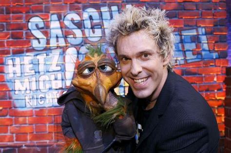 Dieser typ hat einen vogel. Sascha Grammel - Wohin heute? Schwerin
