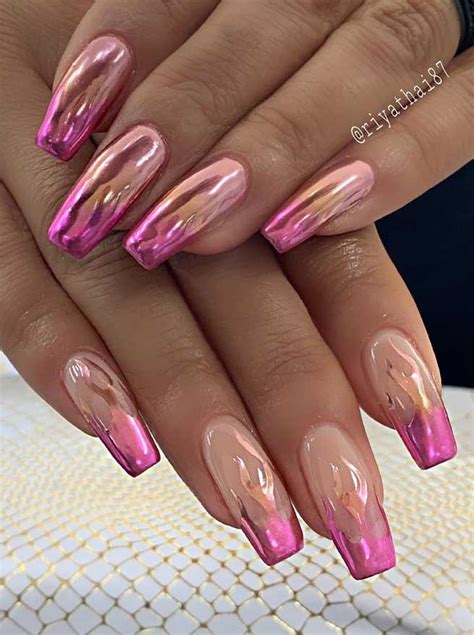 Shake it up with different finishes like matte and gloss, and add cute details like glitter stripes. 32 pretty and eye-catching nail art designs