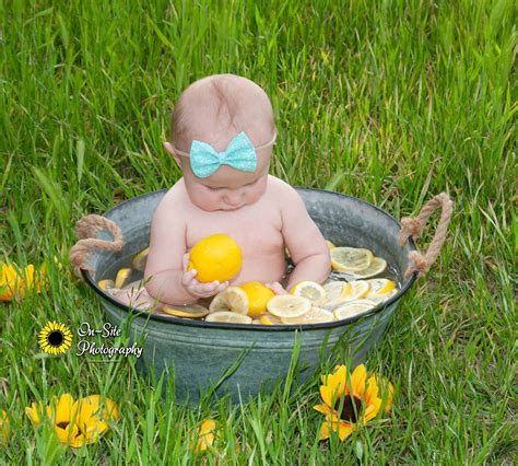 It's easy to use, feels safe, and will fit a rapidly growing baby for longer than most. Outdoor tub photos are so cute 6 months to about 1 year ...