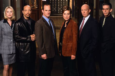 That's … not messed up. Law & Order SVU Filming Set To Shut Down Major Parts Of ...