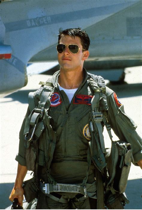 Maverick (2020) is the new action movie starring tom cruise, val kilmer and miles teller. Tom Cruise Drops First Look At 'Top Gun: Maverick' On Day ...