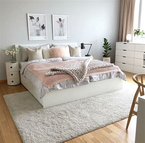 Amateurduo aus germany beim ficken im schlafzimmer. Light colours bedroom | Innenarchitektur schlafzimmer ...