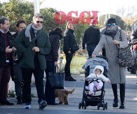 L'evento con raoul bova previsto oggi presso il teatro fusco di taranto è rinviato a causa delle disposizioni del dpcm. Raoul Bova e Rocio Munoz Morales in crisi: musi ...