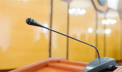 Kumpulan Teks Pidato Bahasa Jawa yang Bisa Kamu Jadikan ...
