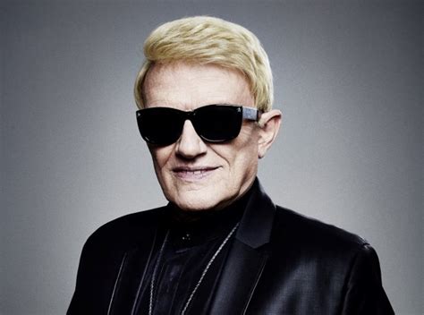 He is not meant as a joke, yet sometimes references are made to him as such, despite the fact that he is one of his country's most popular singers. Heino doet Venlo aan tijdens afscheidstournee