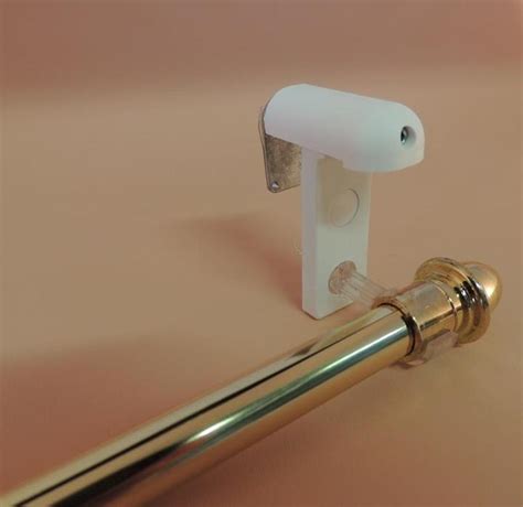 Store fenetre pvc sans percage. Support tringle rideau pour fenetre pvc sans percer