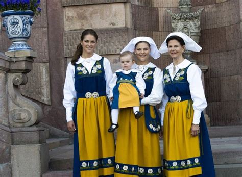 Kronprinsessan victoria och prins daniel var härom veckan på semester med lilla estelle i marbella på den spanska solkusten. STOCKHOLM 20130606 Prinsessan Madeleine, kronprinsessan ...