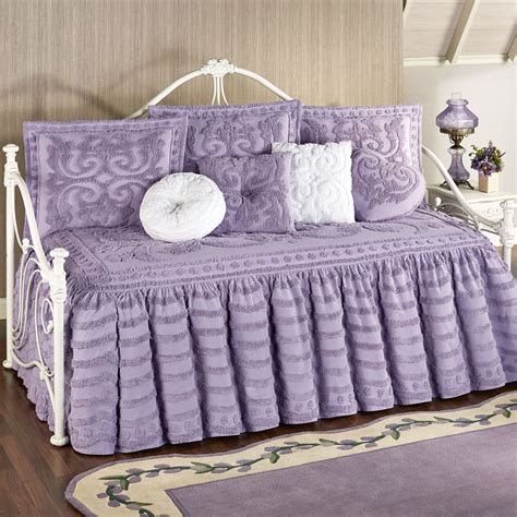 Affordable 3d bedding sets are available here herewith top in respect to the range gracility. Intrigue Chenille Ruffled Flounce Daybed Bedding Set ...