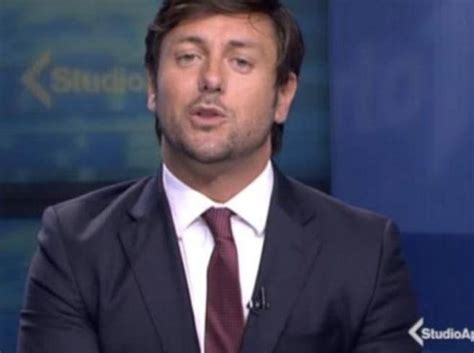 Non se la prende se per qualcuno è il signor meloni. Andrea Giambruno, giornalista e compagno di Giorgia Meloni ...