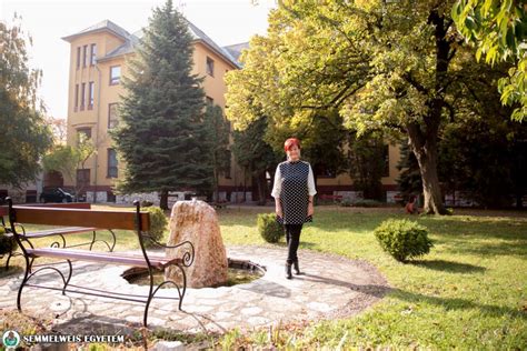 A facebookhoz csatlakozva tarthatod a kapcsolatot dr tóth tímea fogszakorvos nevű ismerősöddel és másokkal, akiket már ismersz. Az én egyetemem - dr. Tóth Timea és az Erkel utcai épület ...