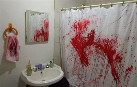 A simple approach to change the appearance of your home is to work with the proper accessories. Crazy ideas for Halloween-themed bathroom décor - HomeCrux